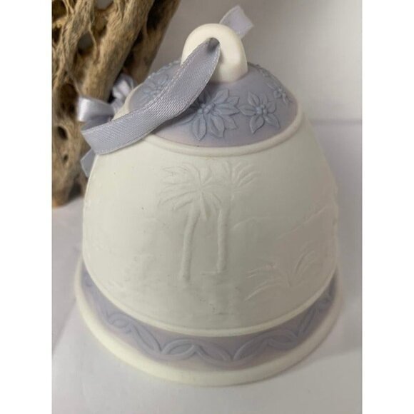 Lladro Porcelain Christmas Ornament 1993 - Picture 2 of 5